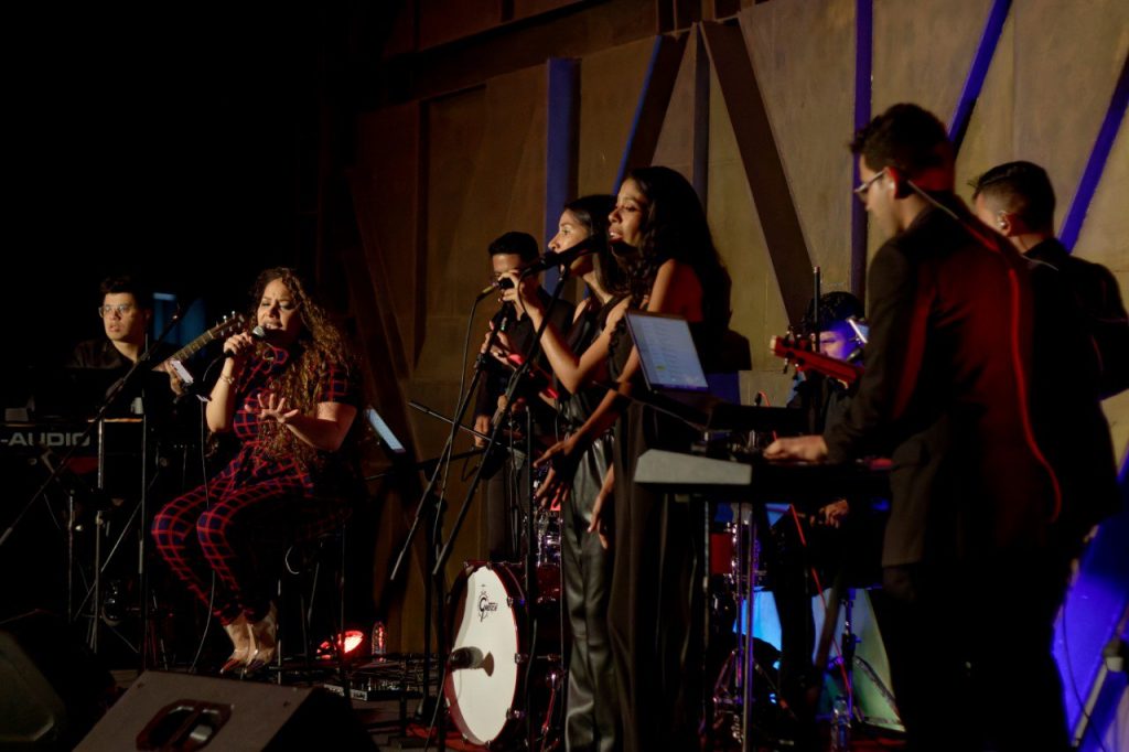 Marianni López y su banda en Noches de Guataca