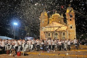 Más de 400 músicos zulianos se reunieron para batir el Récord Guinness de la Agrupación folklórica más grande del mundo